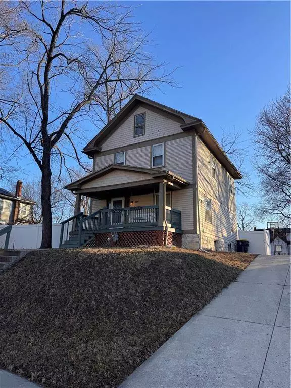 5829 Virginia AVE, Kansas City, MO 64110