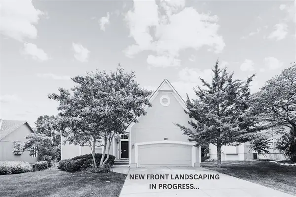 7633 W 148th TER, Overland Park, KS 66223