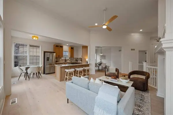 7633 W 148th TER, Overland Park, KS 66223