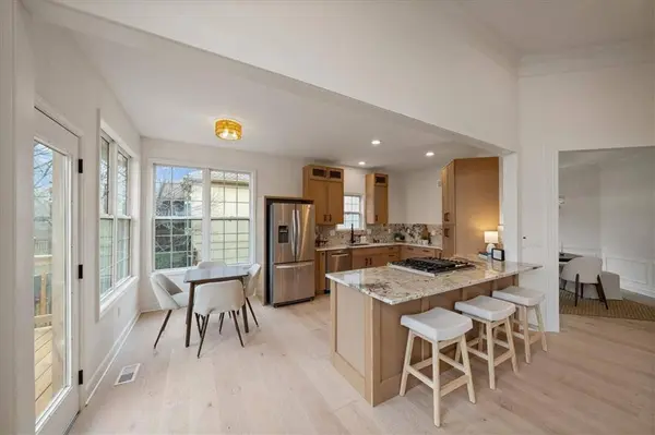 7633 W 148th TER, Overland Park, KS 66223