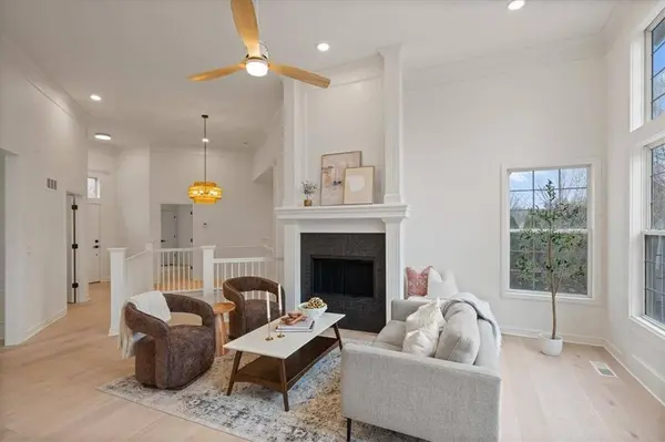 7633 W 148th TER, Overland Park, KS 66223