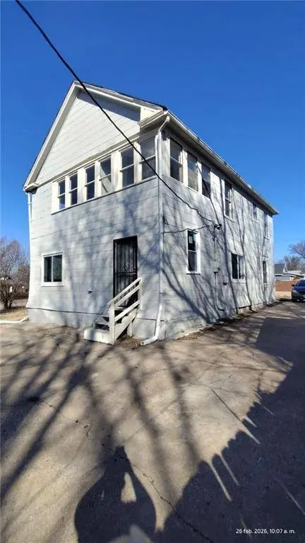 5107 E 26th ST, Kansas City, MO 64127