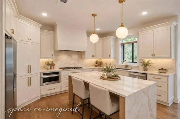 9307 W 155th CT, Overland Park, KS 66221
