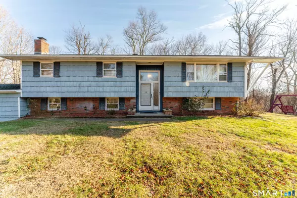 6 Maple Circle, Monroe, CT 06468