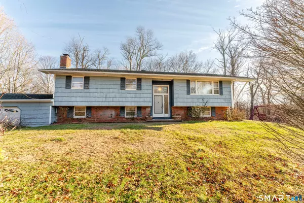 6 Maple Circle, Monroe, CT 06468