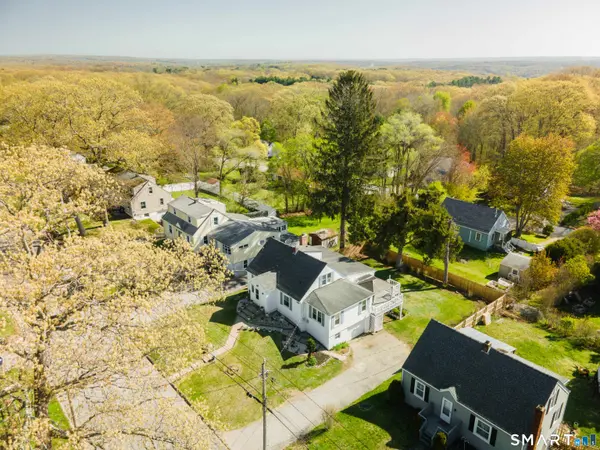 59 Flyers Drive, Norwich, CT 06360
