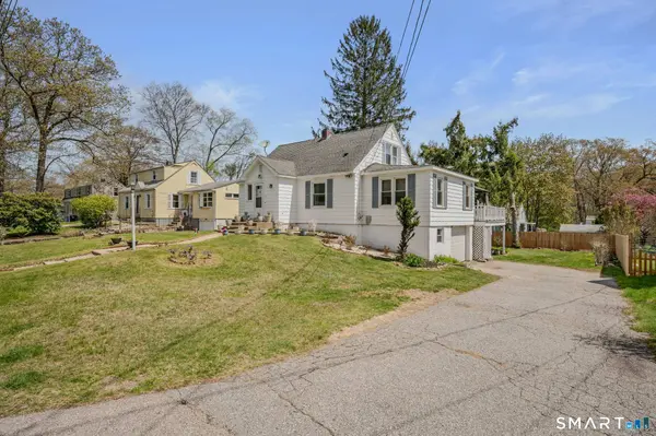 59 Flyers Drive, Norwich, CT 06360
