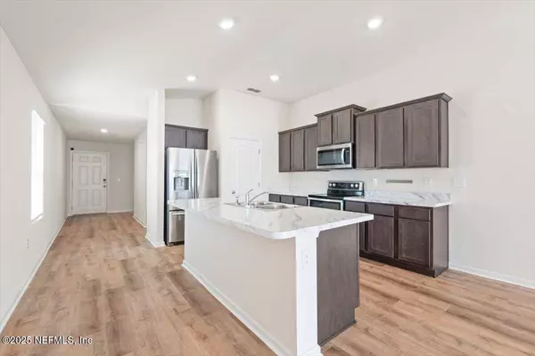 10032 SITTING FOX DR, Jacksonville, FL 32222