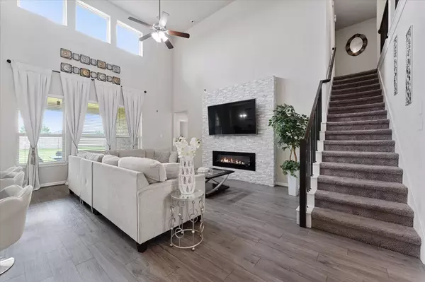 3823 Fleetwood Falls LN, Spring, TX 77386