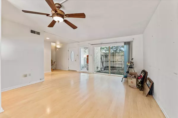 12319 Glenview DR, Montgomery, TX 77356