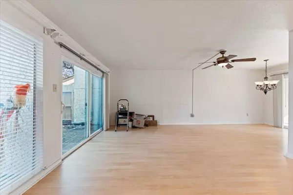 12319 Glenview DR, Montgomery, TX 77356