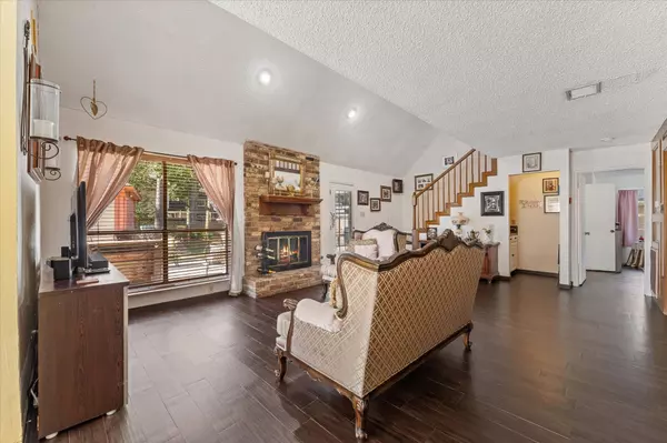 19527 Enchanted Spring DR, Spring, TX 77388