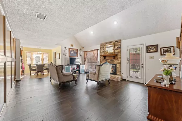 19527 Enchanted Spring DR, Spring, TX 77388