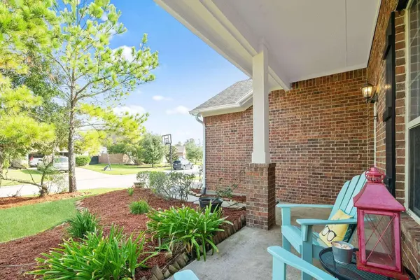 62 W Lasting Spring CIR, Spring, TX 77389