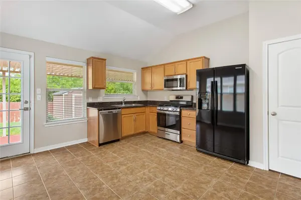 2023 Mountain Wind LOOP, Bryan, TX 77807
