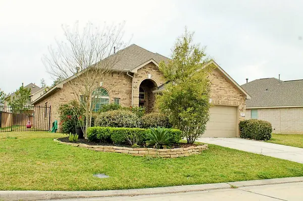99 E Lasting Spring CIR, The Woodlands, TX 77389