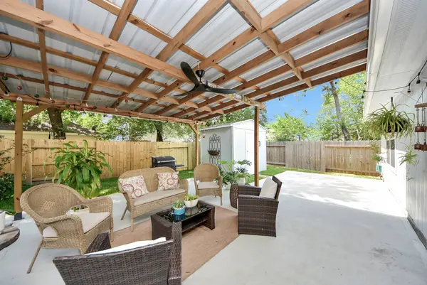 15 Bark Bend PL, The Woodlands, TX 77385