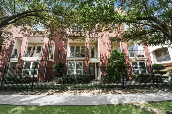 2332 Bastrop ST, Houston, TX 77004