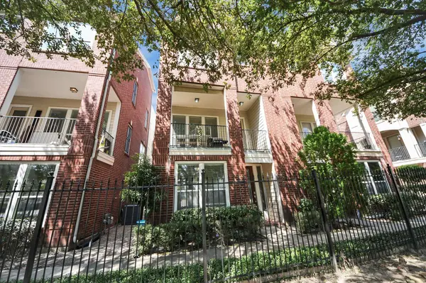 2332 Bastrop ST, Houston, TX 77004