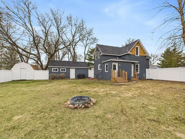 208 7th ST SE, Little Falls, MN 56345