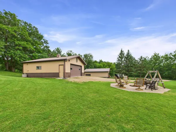 22803 Grove Wood LN, Rockville, MN 56320