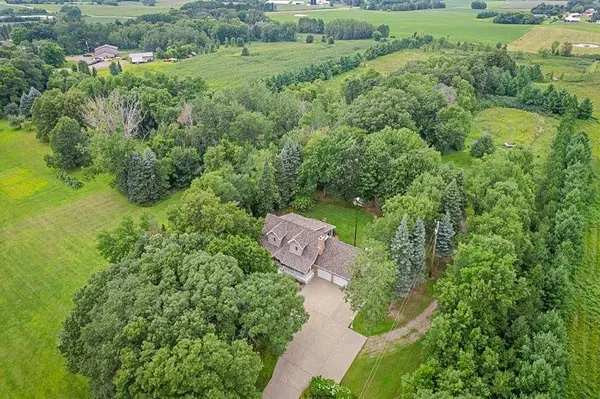 16714 Queens RD, Avon Twp, MN 56310