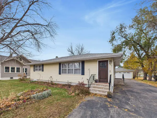 307 E Minnesota ST, Saint Joseph, MN 56374