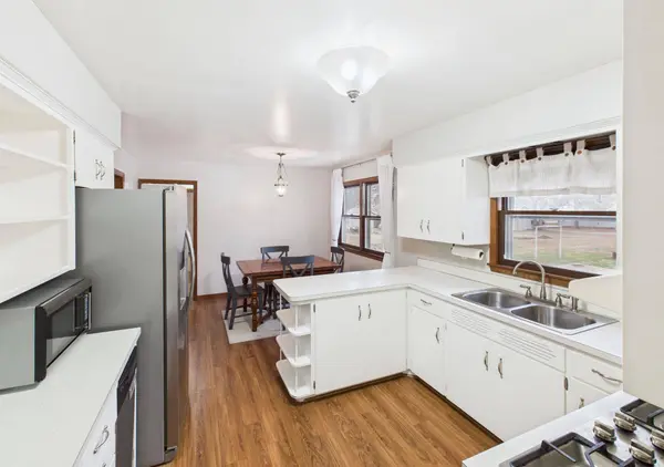 307 E Minnesota ST, Saint Joseph, MN 56374