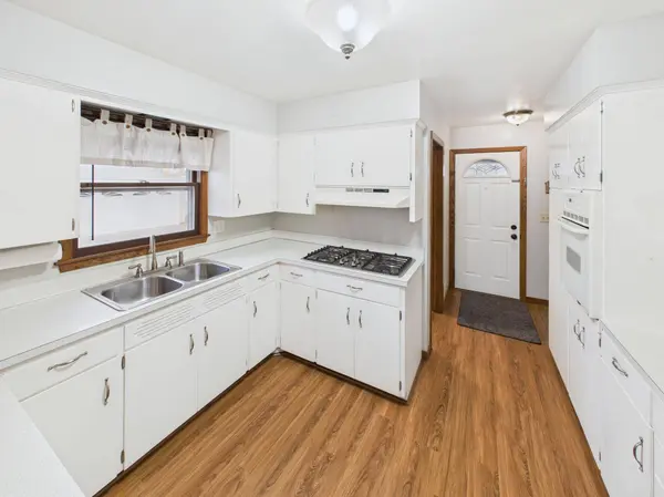 307 E Minnesota ST, Saint Joseph, MN 56374