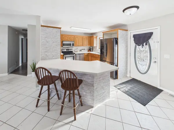 1004 Dale ST, Saint Joseph, MN 56374