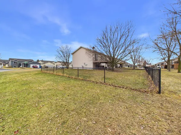 619 N Hackberry DR N, Saint Joseph, MN 56374