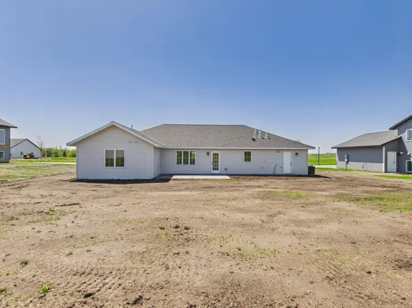 315 11th ST SE, Freeport, MN 56331