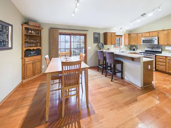 1216 Callaway ST E, Saint Joseph, MN 56374