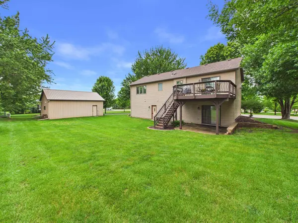 1216 Callaway ST E, Saint Joseph, MN 56374