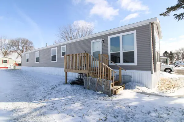 15 Randy AVE, Melrose, MN 56352
