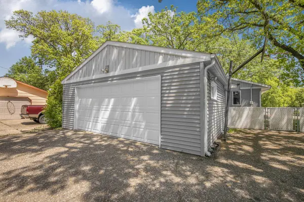 827 10th AVE SE, Saint Cloud, MN 56304