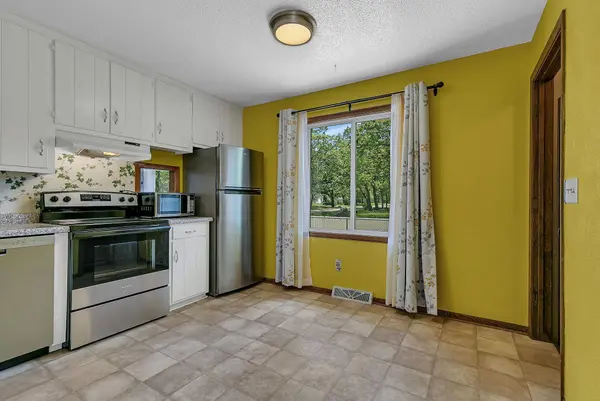 827 10th AVE SE, Saint Cloud, MN 56304