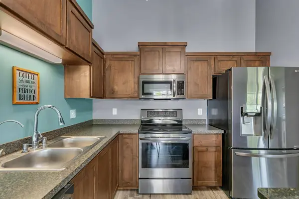 8587 Gateway CIR, Monticello, MN 55362