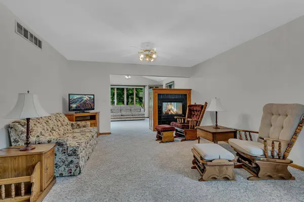 703 2nd AVE NE, Melrose, MN 56352