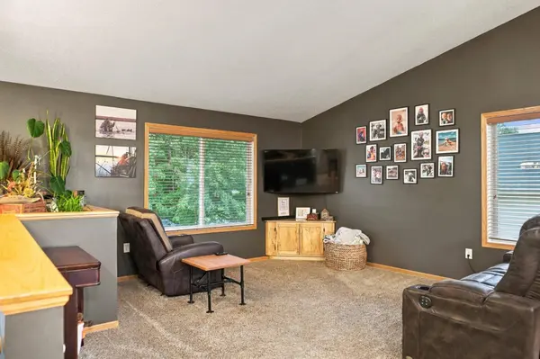 722 4th AVE NW, Melrose, MN 56352