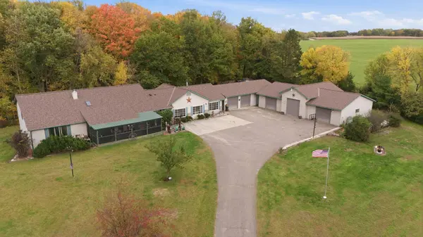 5384 Agate RD, Burtrum, MN 56318