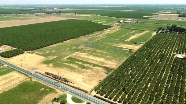 0 Claribel RD, Oakdale, CA 95361