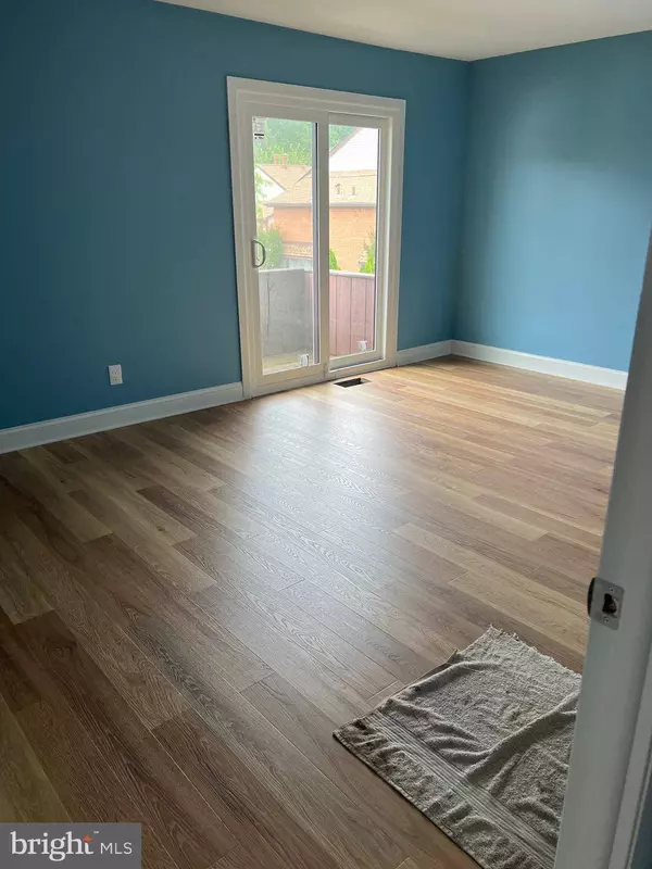 606 VILLAGE HERITAGE #606, Ardmore, PA 19003