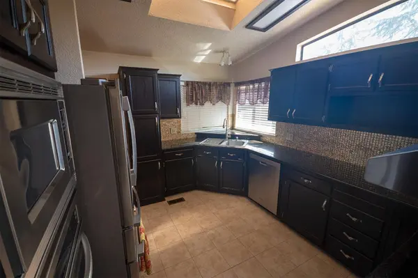 6850 Hidden Brook LN, Citrus Heights, CA 95621