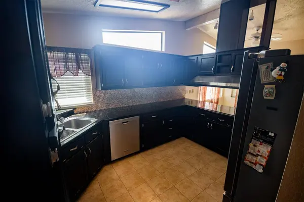 6850 Hidden Brook LN, Citrus Heights, CA 95621