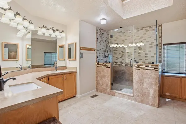 6850 Hidden Brook LN, Citrus Heights, CA 95621
