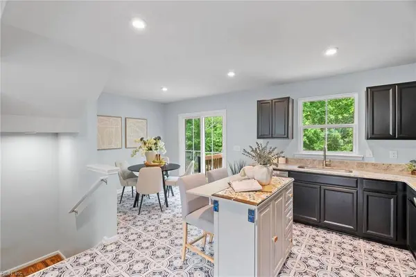 703 Lakeview CV, Smithfield, VA 23430