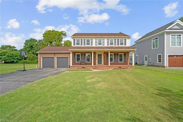 25 Hampshire DR, Hampton, VA 23669