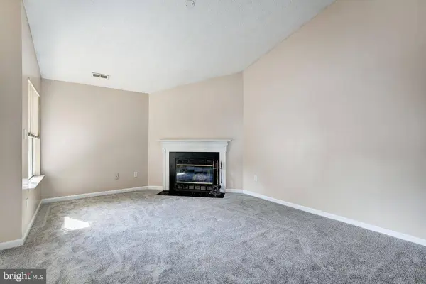 2106 WHITEHALL RD #2D, Frederick, MD 21702