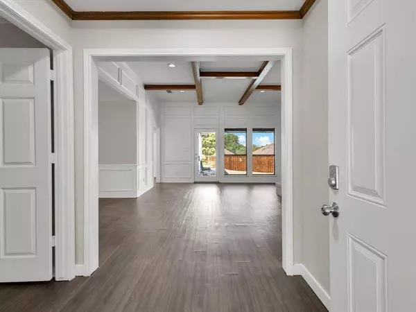 1503 Sugar Creek Drive, Carrollton, TX 75007